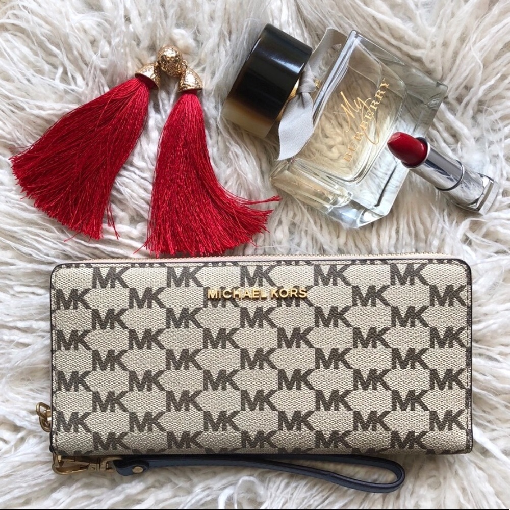 Michael Kors Studio Logo Print Continental Wallet
